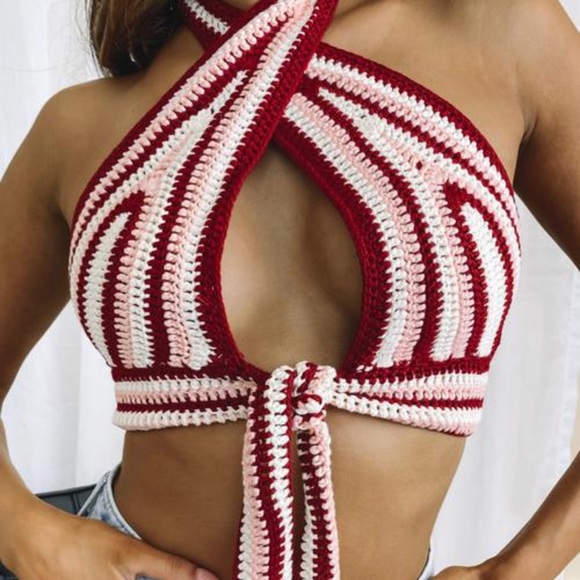 Beginning Boutique crotchet crop top - Picture 2 of 4